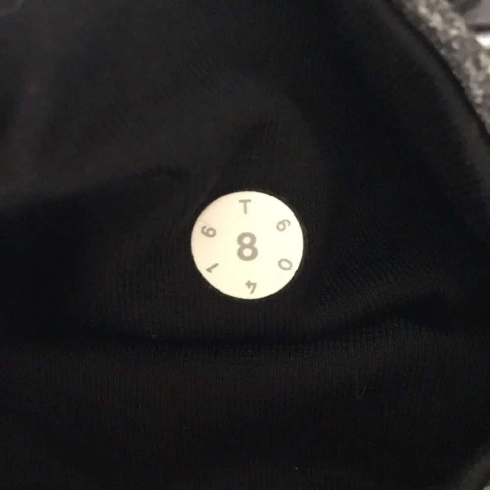 lululemon‎ Women's Gray Capris Leggings Yoga Size 8 - Picture 2 of 9